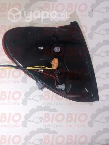 Foco O Farol Trasero Mitsubishi L200 2.5cc. LH/RH - Imagen 2