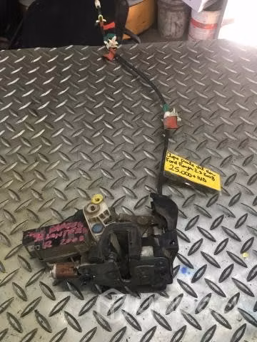 Chapa puerta delantera derecha Ford Ranger Argenti