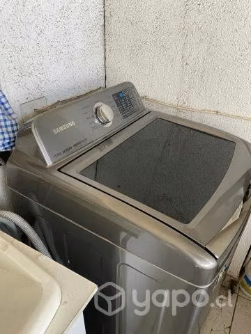 Lavadora samsumg 18 kg exelente estado poco uso