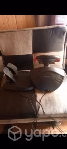 Volante Ferrari thrusmaster