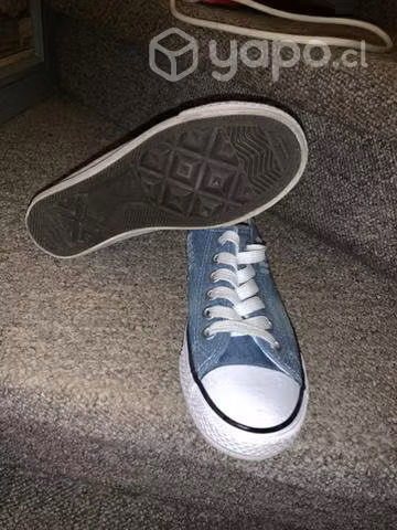 Zapatilla tipo converse