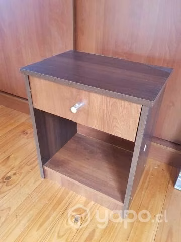 Se venda cama 2 plazas + velador