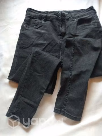 Jeans talla 40-42 y 44