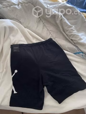 Short Jordan nuevo sin uso, talla S
