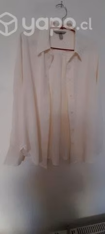 Blusas y chaleca nuevas sin uso