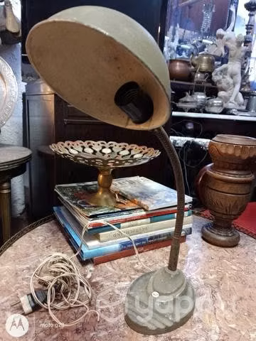 Antigua Lámpara Militar