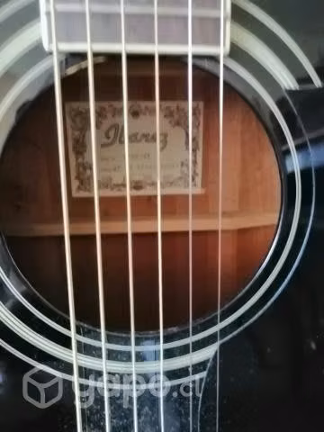 guitarra marca Ibáñez