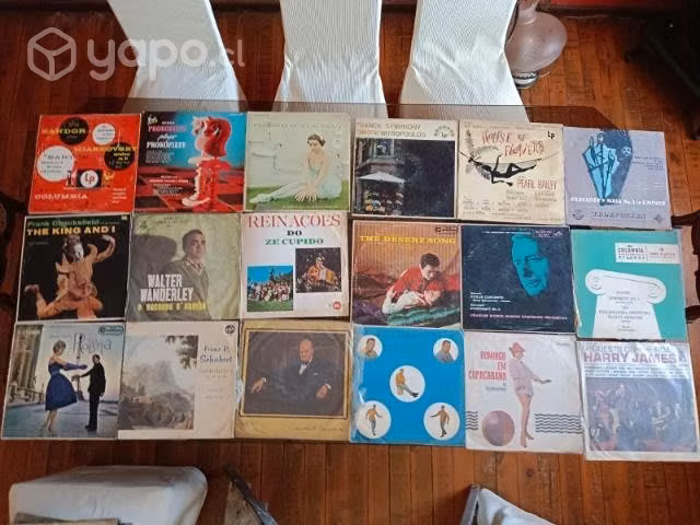 Lote de mas de 40 vinilos vintage.