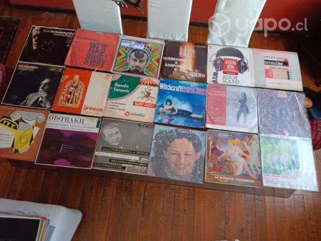 Lote de mas de 40 vinilos vintage.