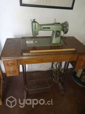 Maquina de coser antigua