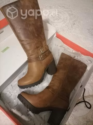 Botas