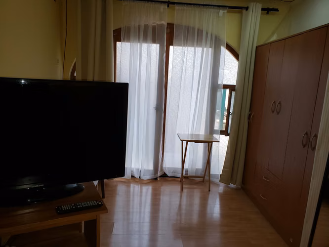 Arriendo Habtación "centro sur" (sector parque Brasil)