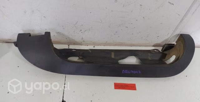 Moldura Farol Trasero Izquierdo (DRV7047) Dodge Ra