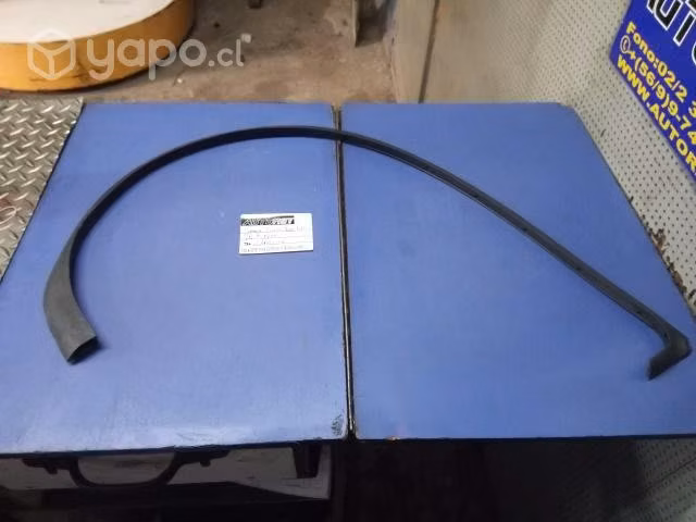 Goma puerta delantera derecha Peugeot Bipper