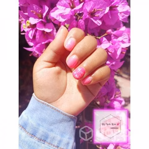 Servicios de manicura y pedicura a domicilio