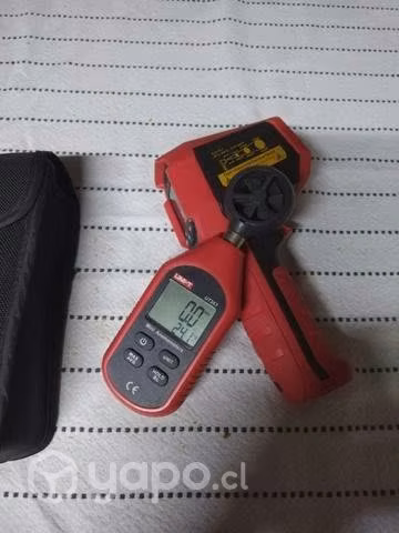 Medidor de Temperatura Digital UNI-T y Anemometro