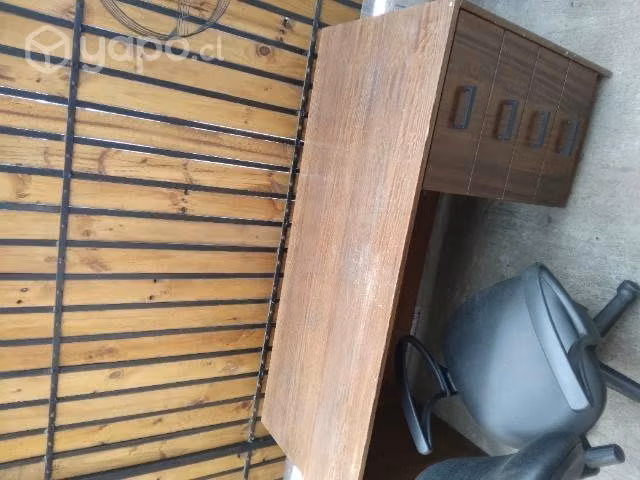Escritorio de madera - Imagen 2