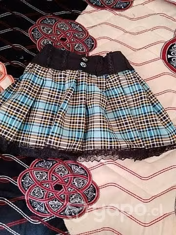 Falda lolita con encaje