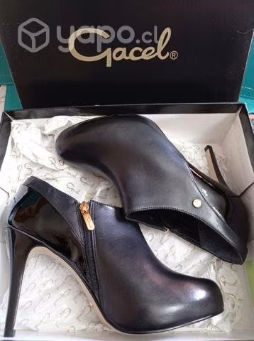 Botines nuevos de cuero Gacel