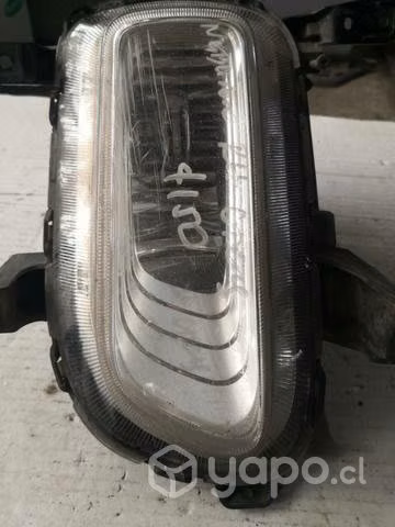 Neblinero derecho kia carens 2017