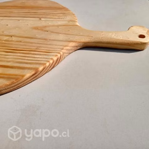 PIZZA en una Tabla apropiada