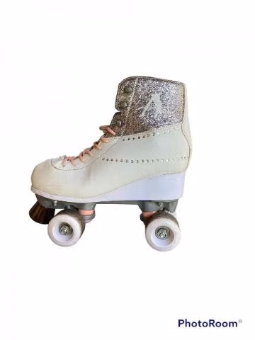Patines ambar, con fundas y bolso