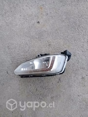 Neblinero Hyundai Santa Fe 13 al 18 izquierdo