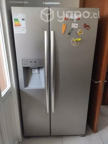 Refrigerador Daewoo dos puertas, 512L