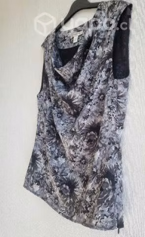 Top Liz Claiborne flores. Cuello drapeado. M - Imagen 3