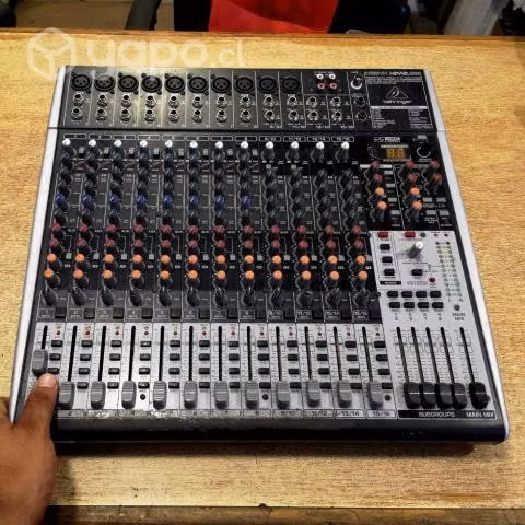 Consola de Sonido X2442USB