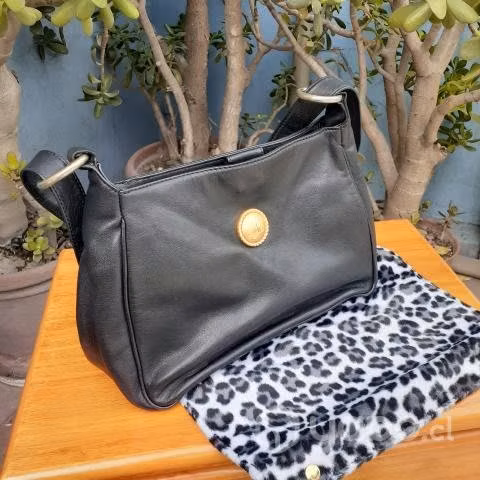Cartera cuero negra Luis