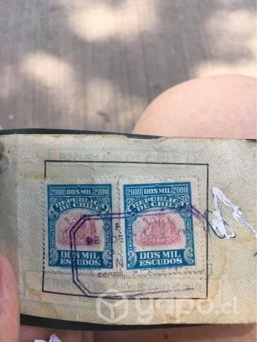 Escudos estampillas de dos mil escudos