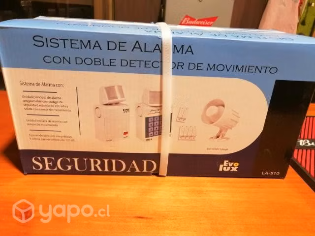 Sistema de alarma con doble detector de movimiento