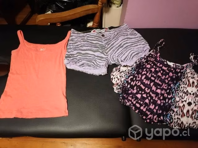 22 prendas ropa + 2 pares zapatos