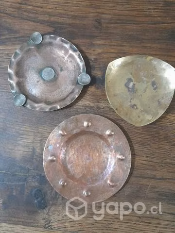 Ceniceros antiguos de cobre