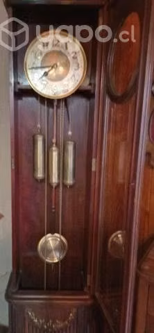 Reloj de pie alemán