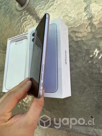 iPhone 11 64GB color lila