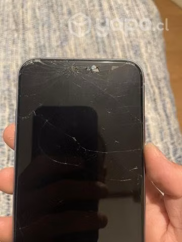IPhone 11 64 gb con detalle - Imagen 3