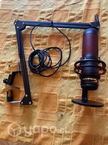 Microfono hyperx quadcast y brazo para micrófono
