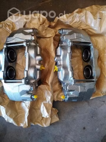 Caliper Toyota Hilux Revo - Imagen 2