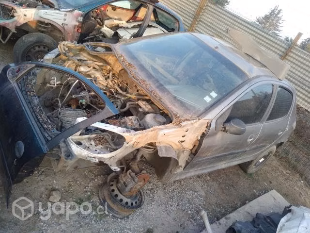 Puerta trasera izquierda peugeot 206