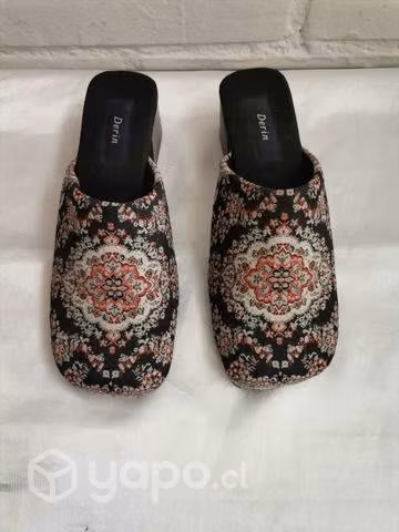 Puntillas con estampado