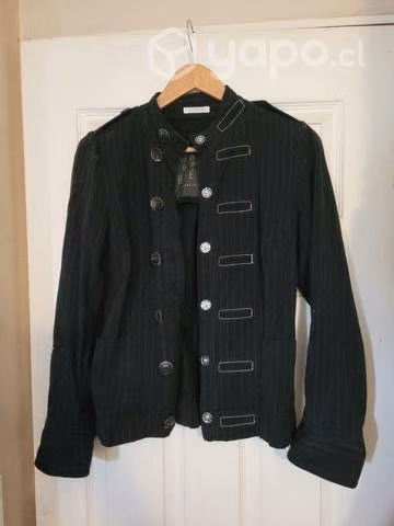 Chaqueta tipo militar