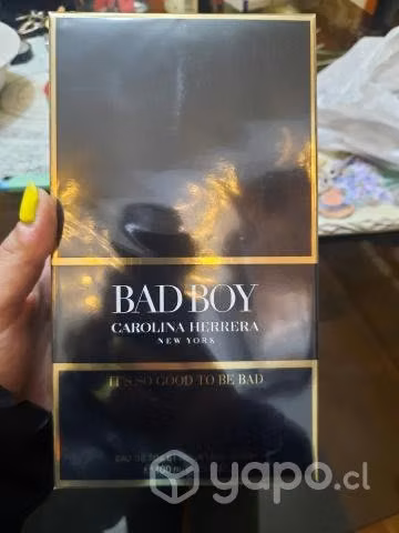 Perfume Bad Boy Carolina Herrera - Imagen 2