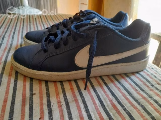 Zapatilla Nike Court Royale