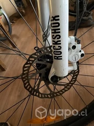 Bicicleta MTB marca Giant aro 26 - Imagen 4