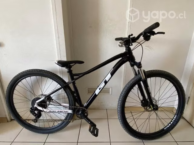 Bicicleta MTB GT