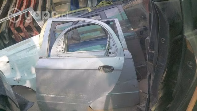 Puerta trasera izquierda chevrolet spark lt orig