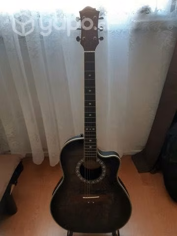 Guitarra electroacústica marca Palmer