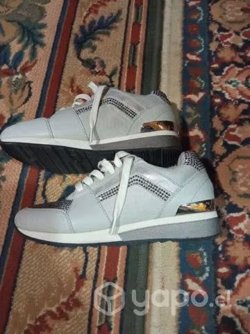 Zapatillas talla 36
